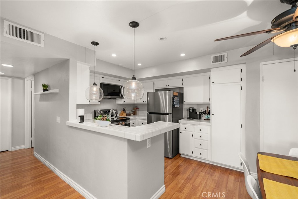 7720 Riverdale Way M