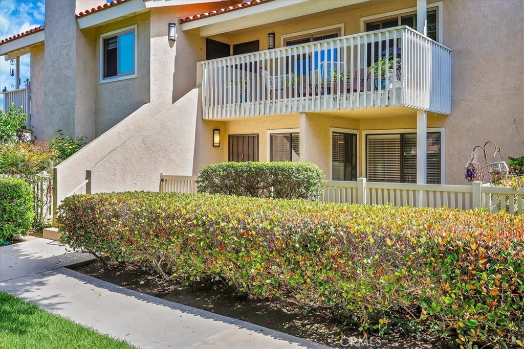 19132 Shoreline Lane 1