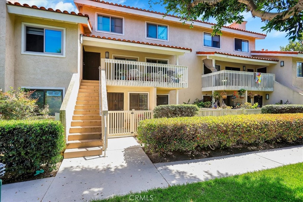 19132 Shoreline Lane 1