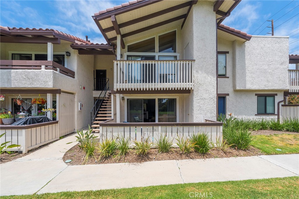 21372 Brookhurst Street 318