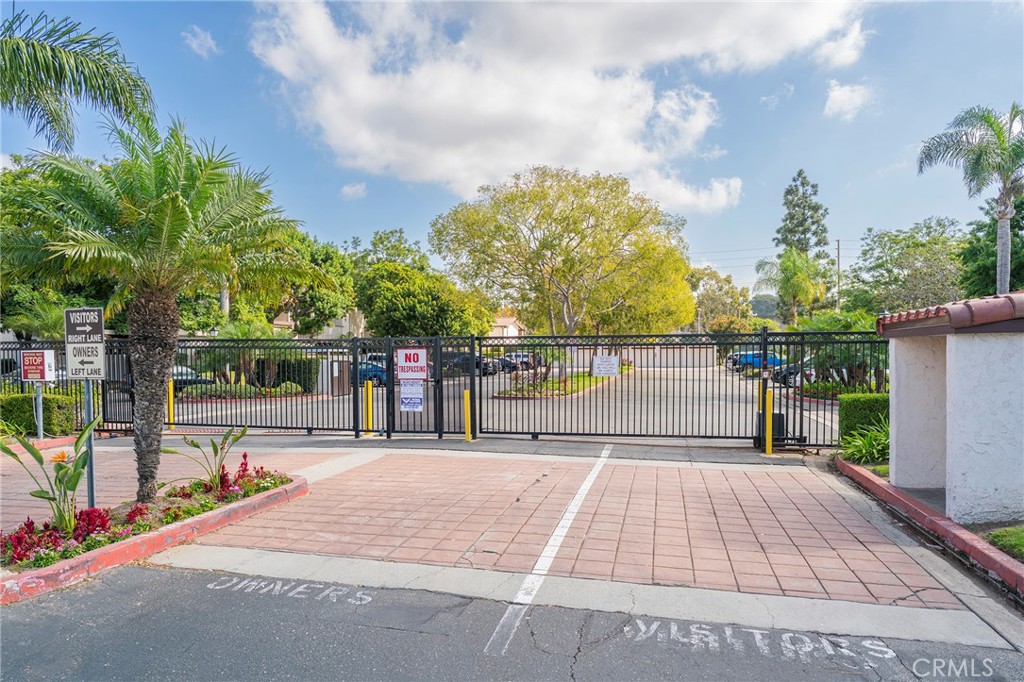 21372 Brookhurst Street 318