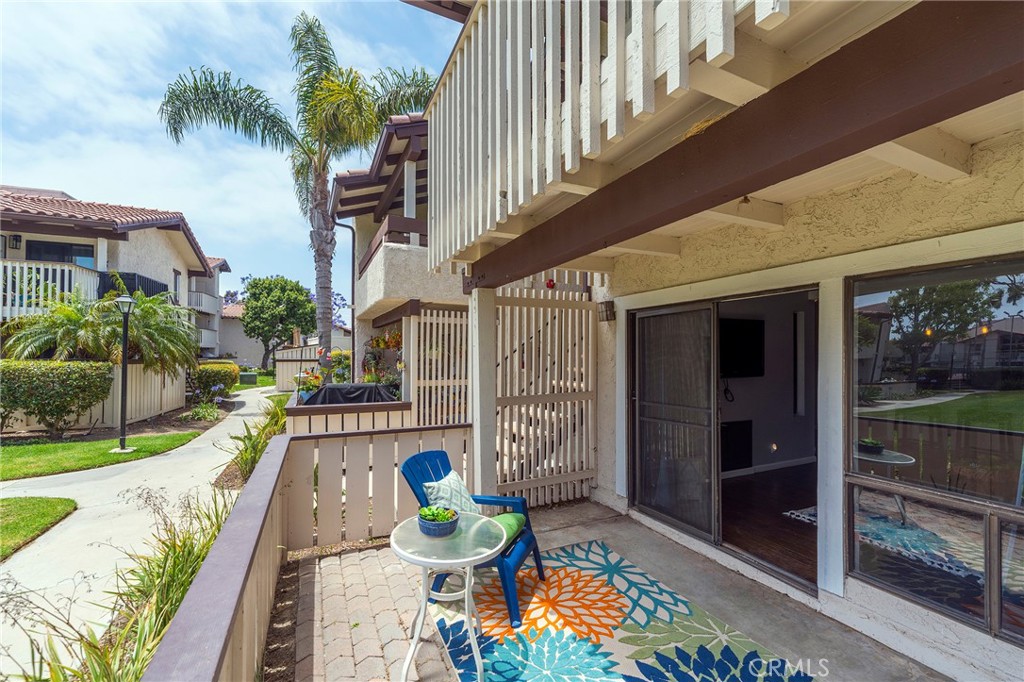 21372 Brookhurst Street 318