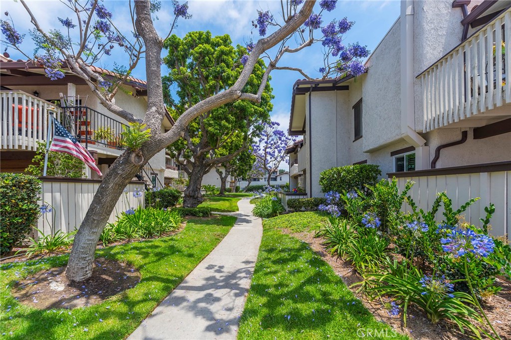 21372 Brookhurst Street 318