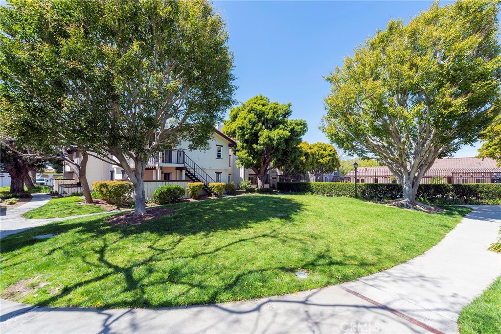 21372 Brookhurst Street 318