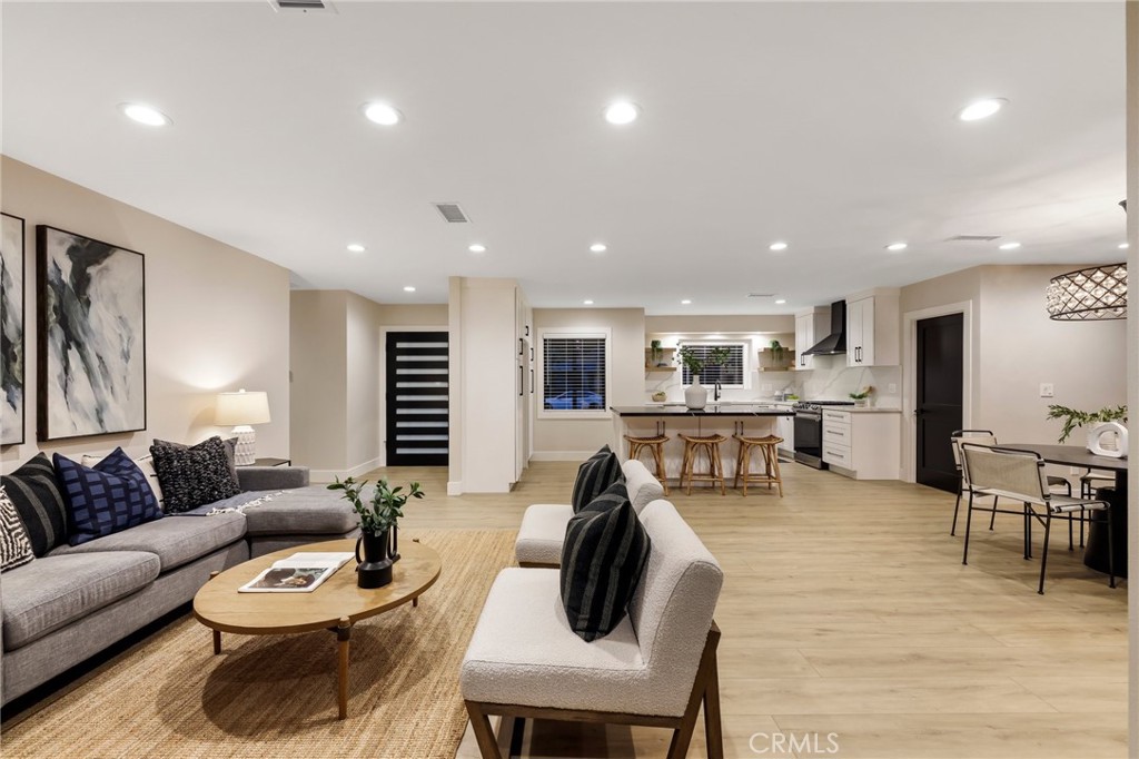 2104 N Greenbrier Street