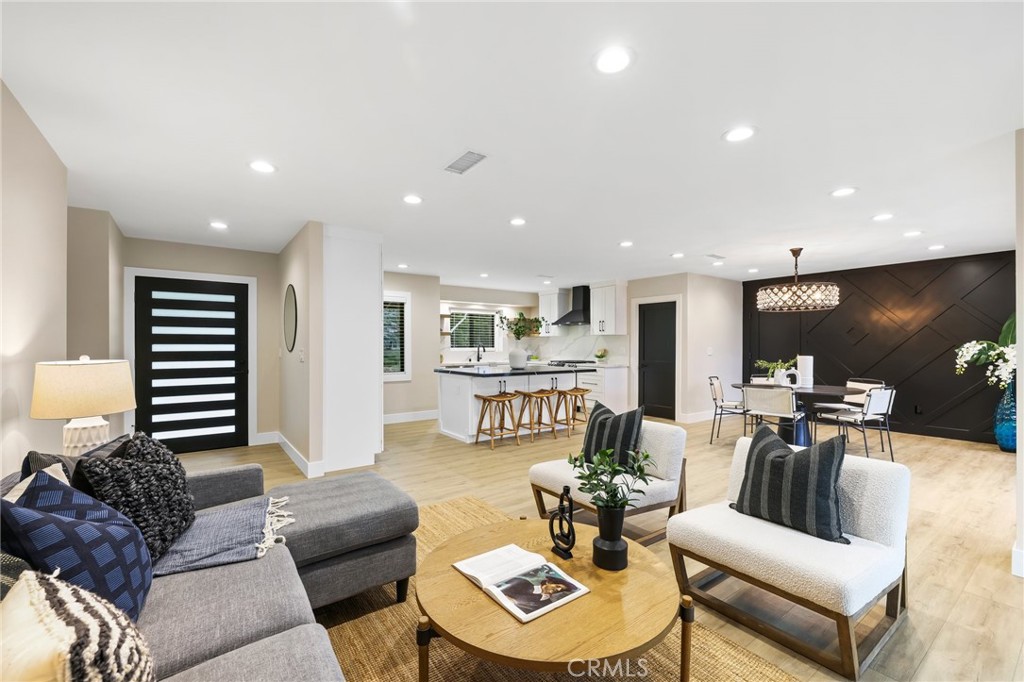 2104 N Greenbrier Street