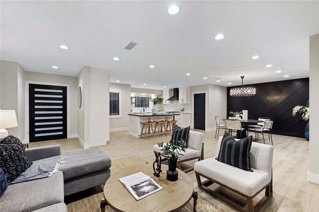 2104 N Greenbrier Street