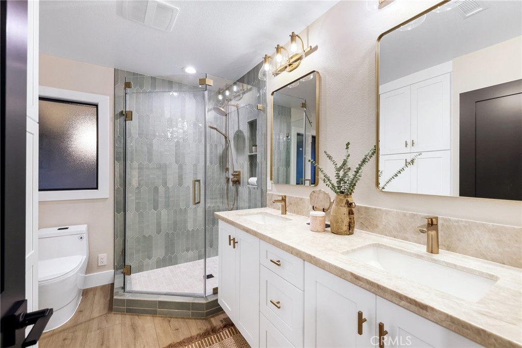 2104 N Greenbrier Street