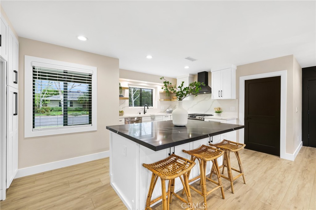 2104 N Greenbrier Street