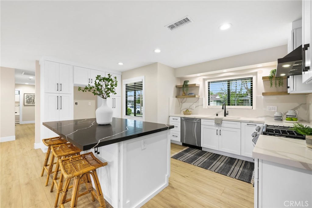 2104 N Greenbrier Street