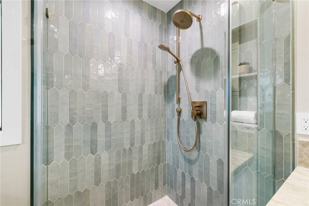 2104 N Greenbrier Street