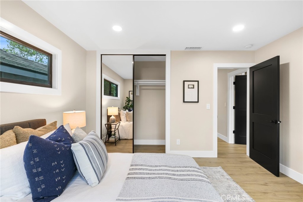 2104 N Greenbrier Street