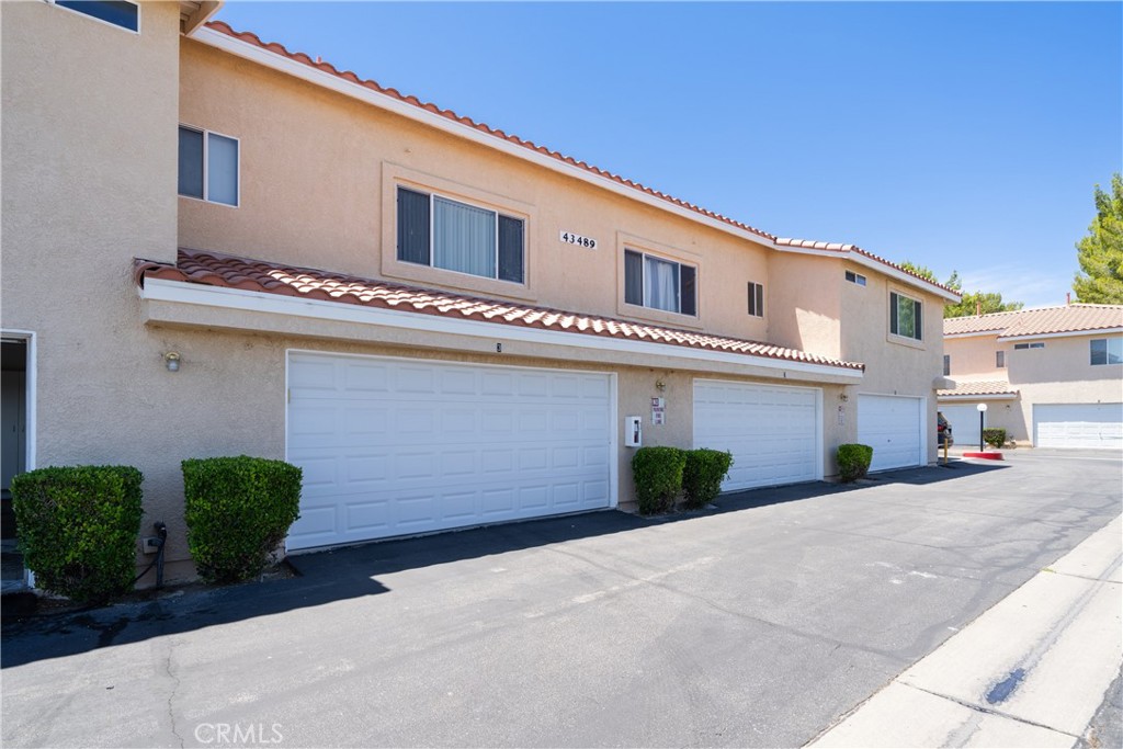 43489 30th Street W 3