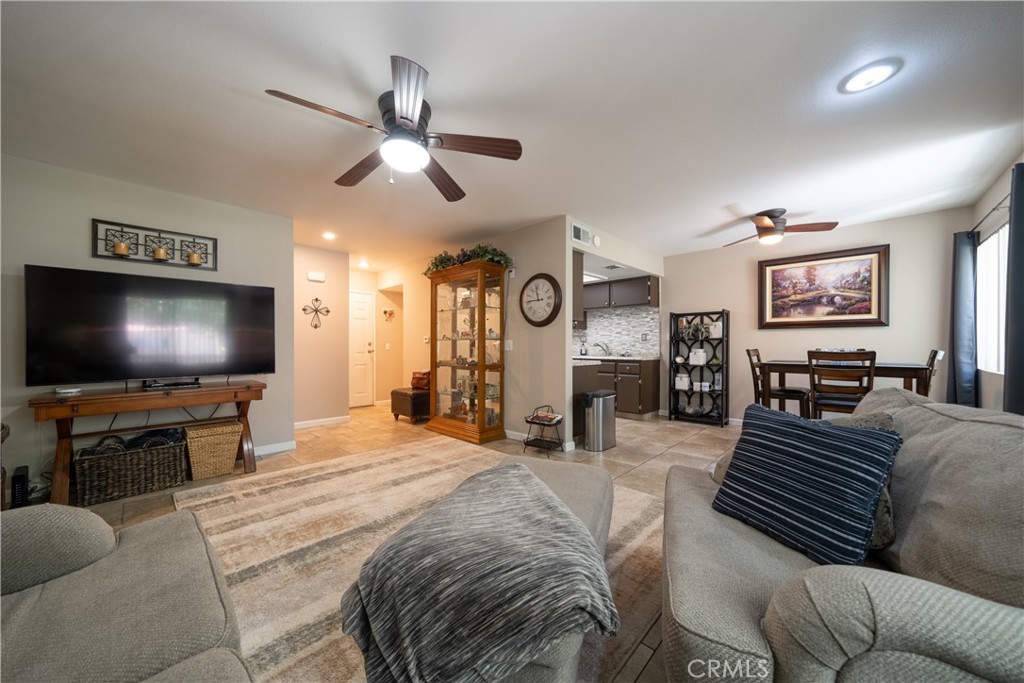 43489 30th Street W 3