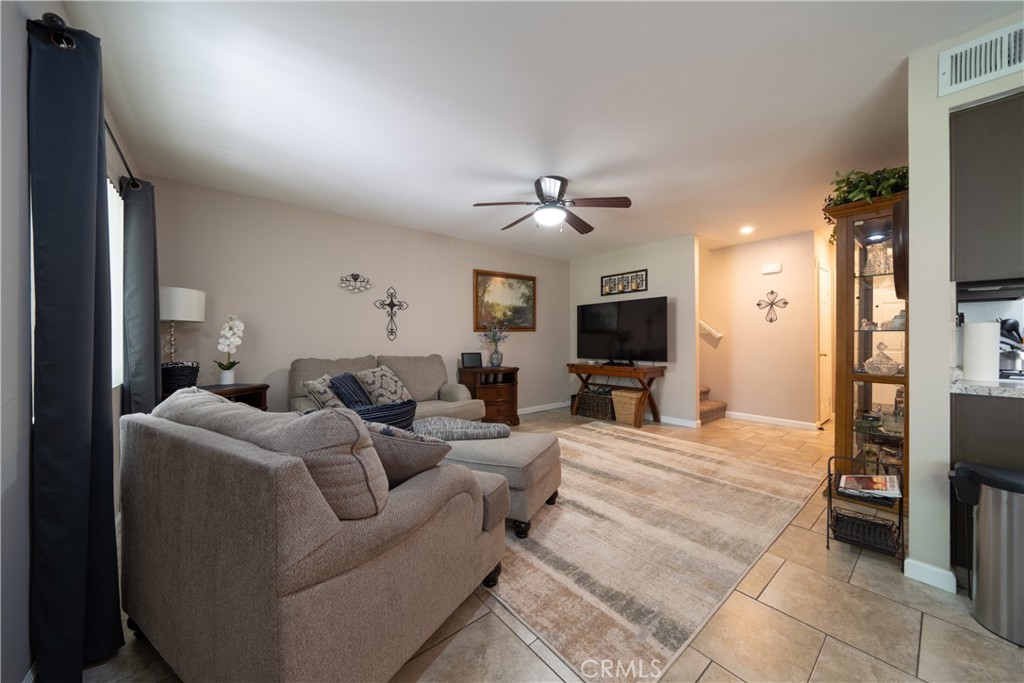 43489 30th Street W 3