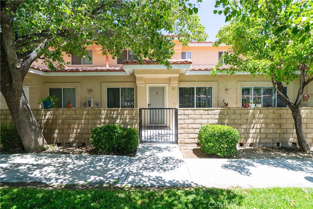 43489 30th Street W 3