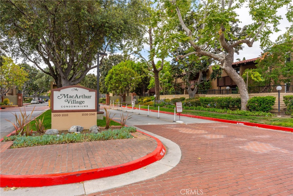 1010 W MacArthur Boulevard 54