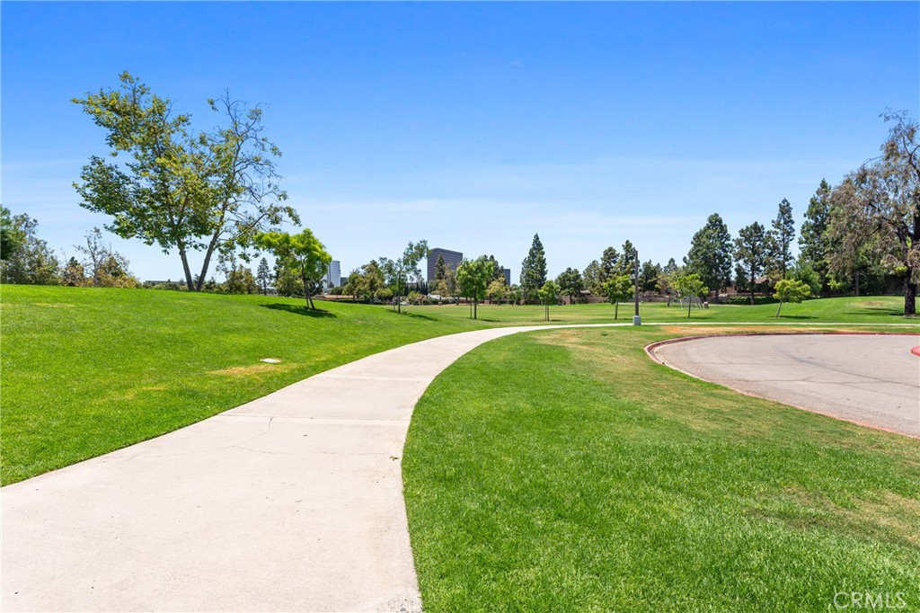 1010 W MacArthur Boulevard 54