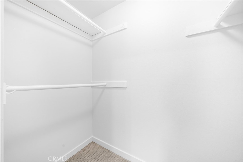 1010 W MacArthur Boulevard 54