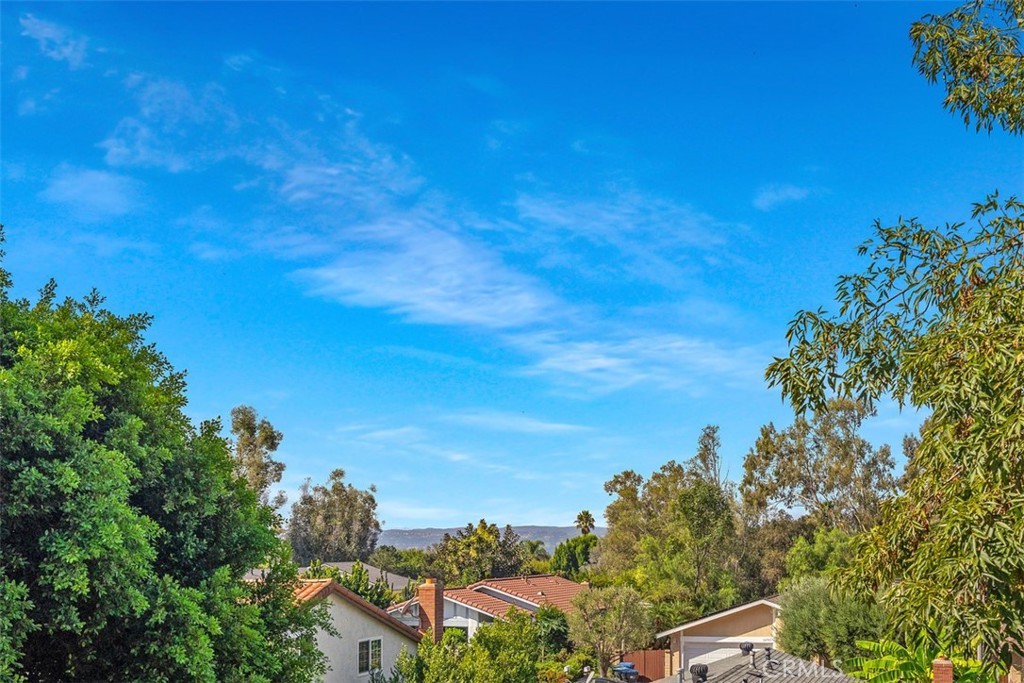 22761 Via Santa Maria