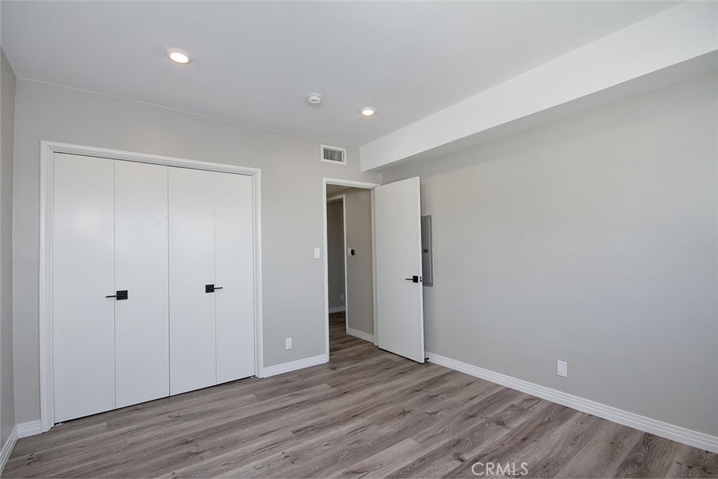 520 E Regent Street 5