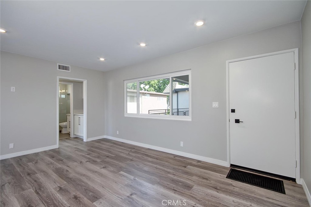 520 E Regent Street 5