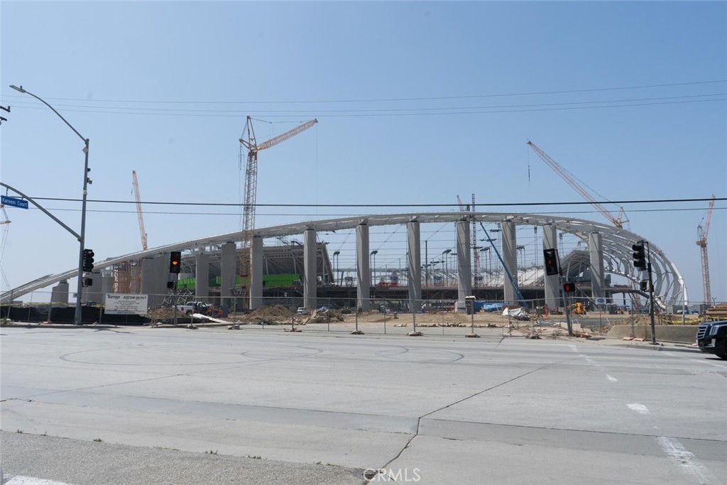 520 E Regent Street 5