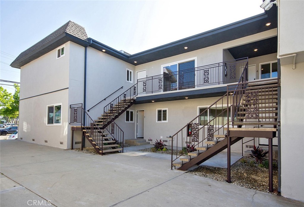 520 E Regent Street 5