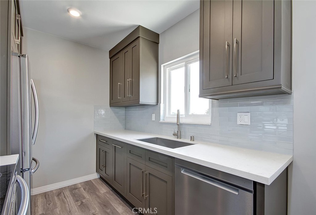 520 E Regent Street 5