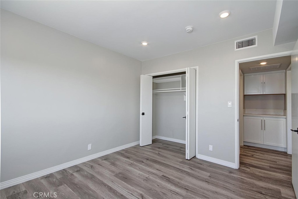 520 E Regent Street 5