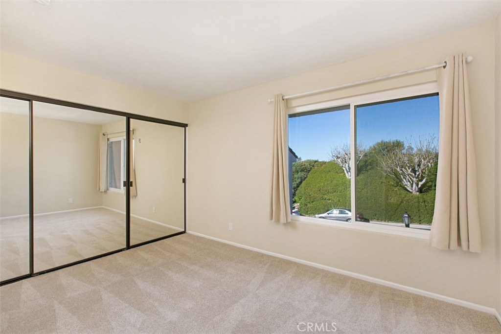 21876 Mirador 26