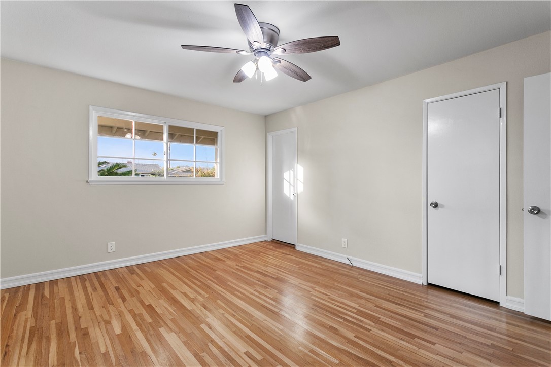 2232 E Parkside Avenue