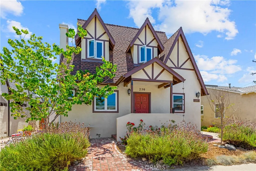 230 Campo Drive