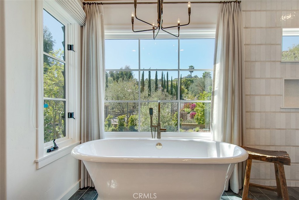 25731 Paseo De La Paz