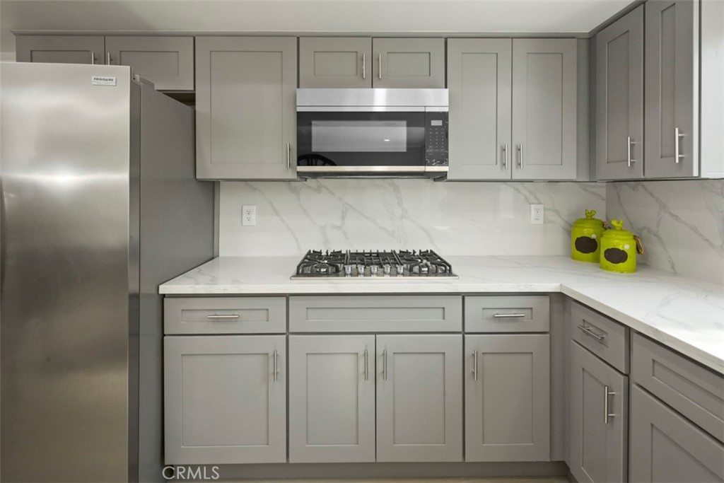 34311 Amber Lantern Street