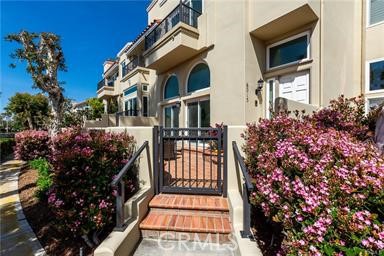 6015 Shadowbrook Circle