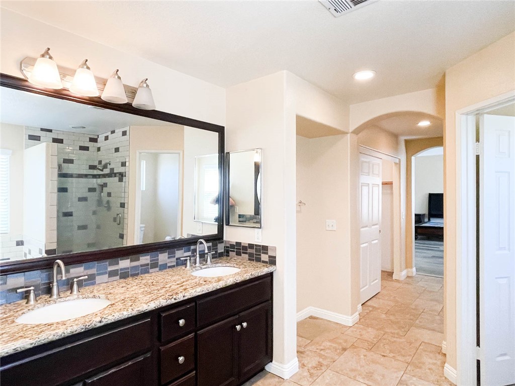 7576 Walnut Grove Avenue