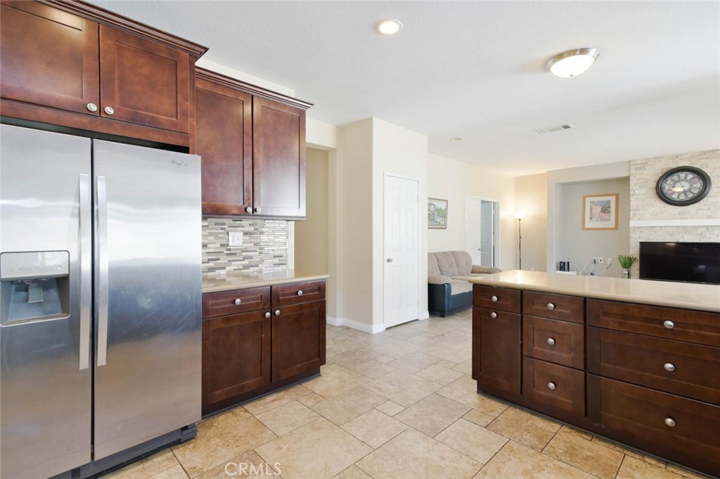 7576 Walnut Grove Avenue