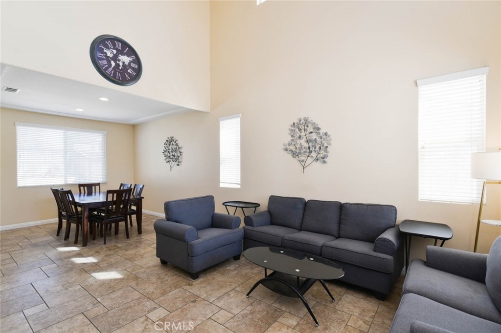 7576 Walnut Grove Avenue