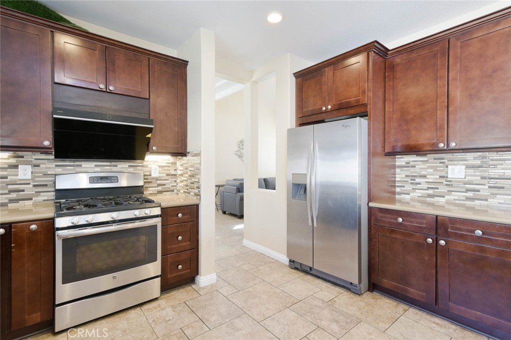 7576 Walnut Grove Avenue