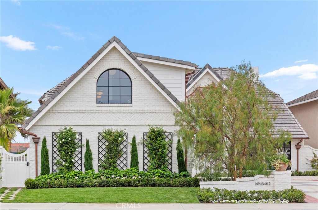 16462 Sundancer Lane