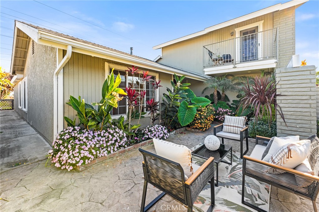 9112 Hyde Park Drive