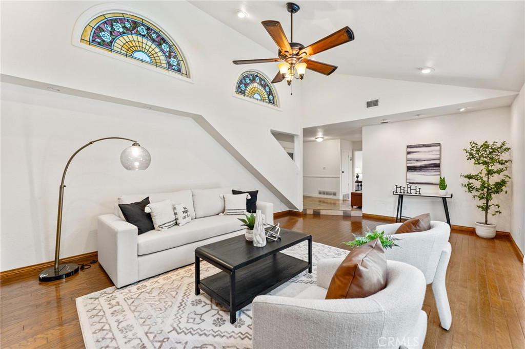 9112 Hyde Park Drive