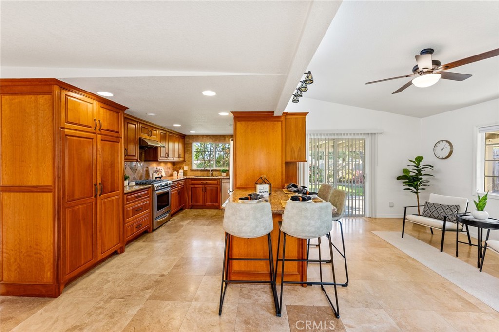 9112 Hyde Park Drive