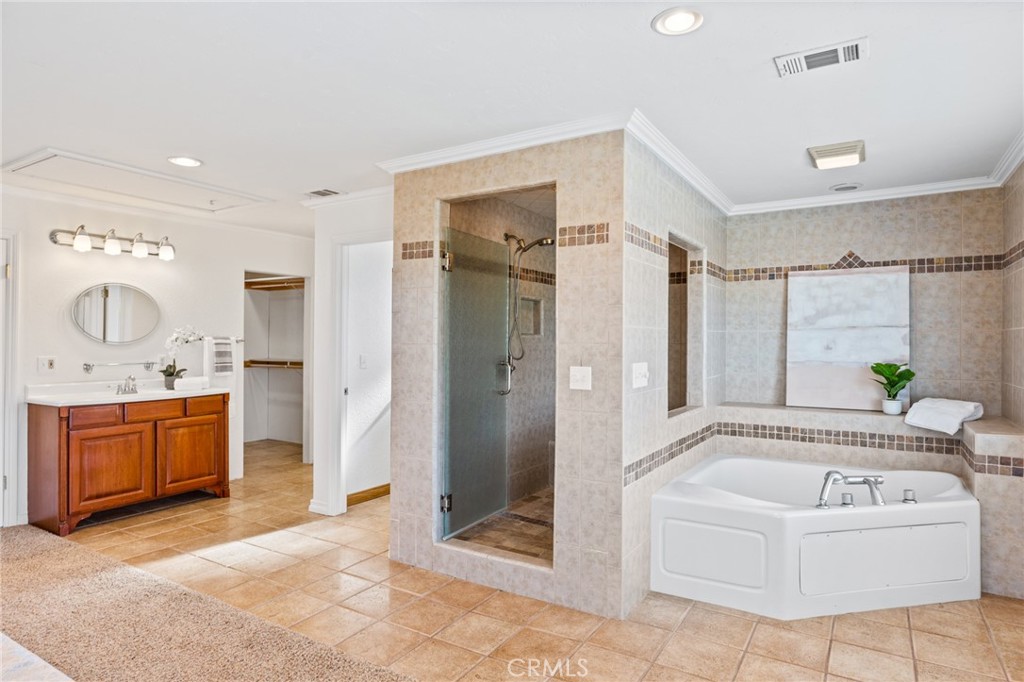 9112 Hyde Park Drive