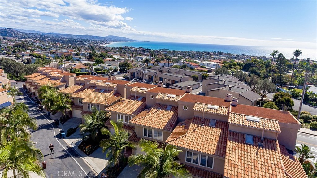 24352 Vista Point Lane