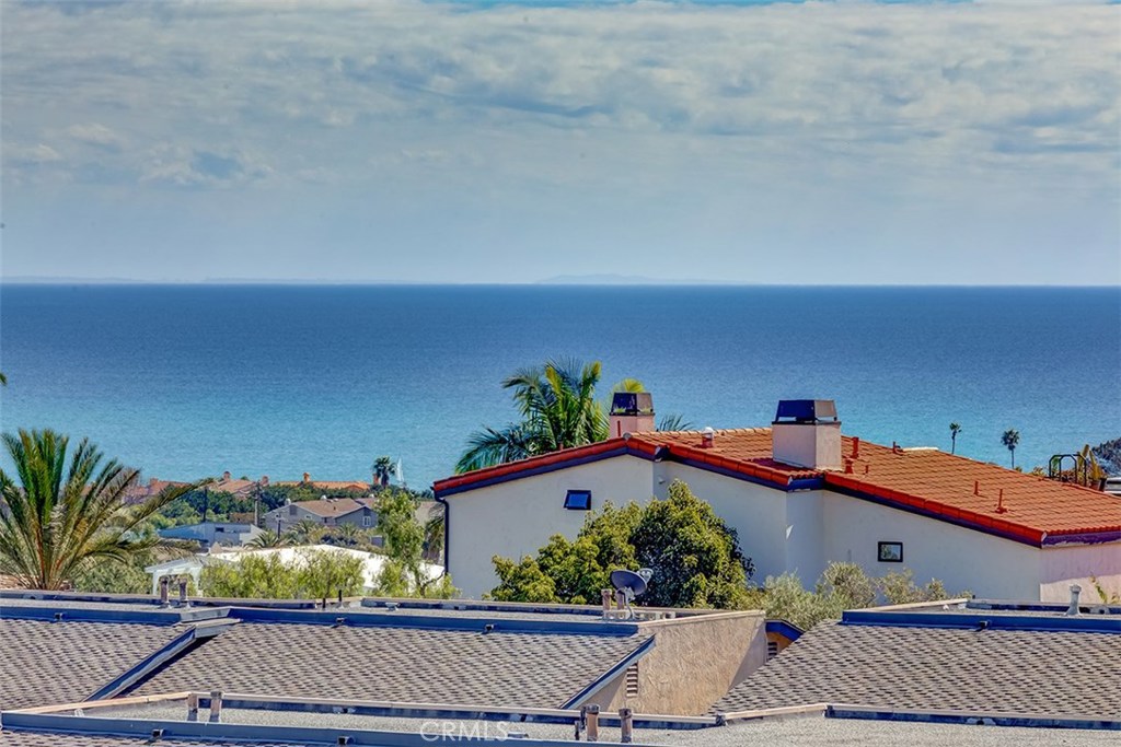 24352 Vista Point Lane