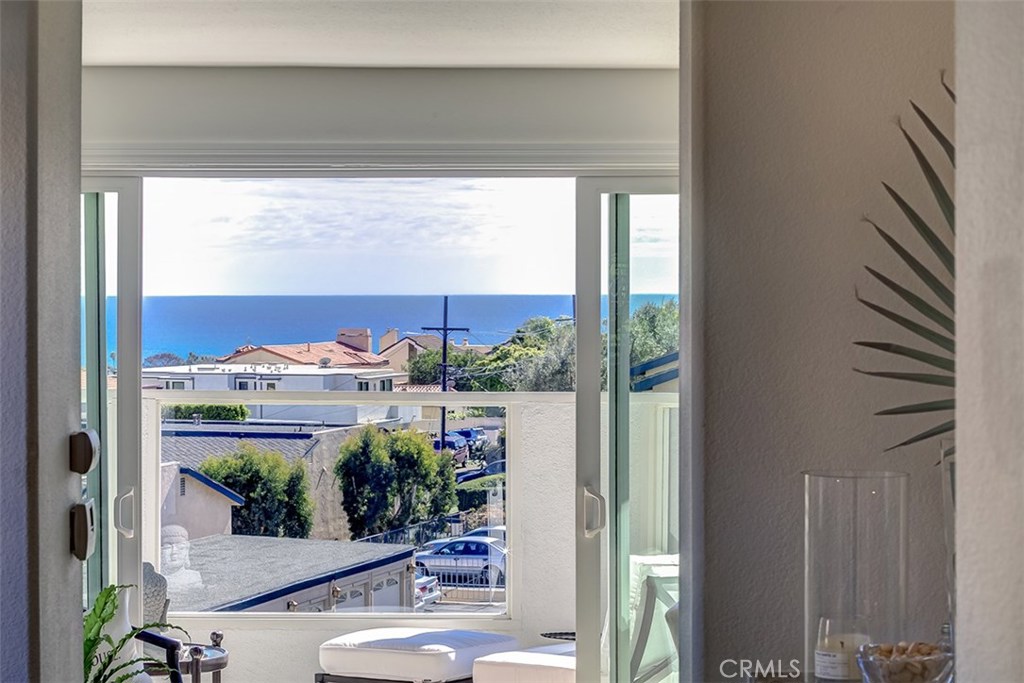 24352 Vista Point Lane