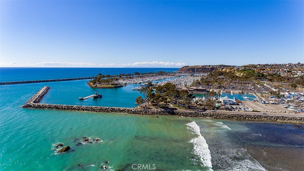 24352 Vista Point Lane