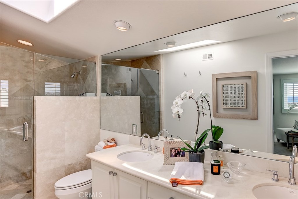 24352 Vista Point Lane